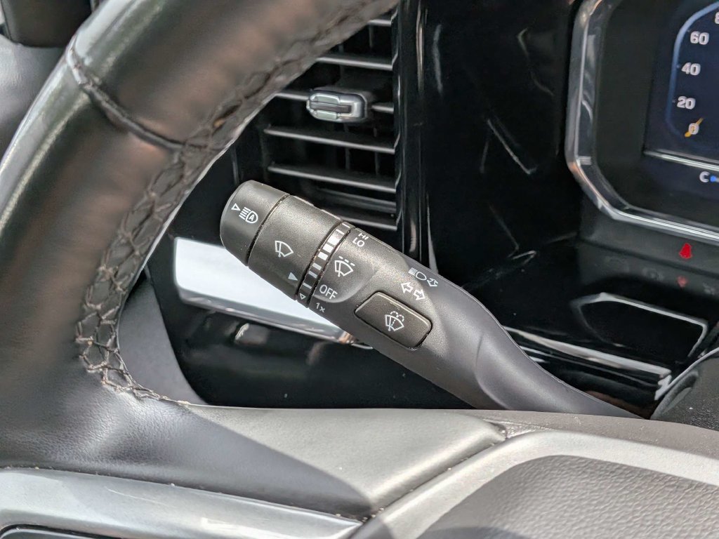 Used 2025 Chevrolet Silverado 1500 LT AWD/4WD image 24