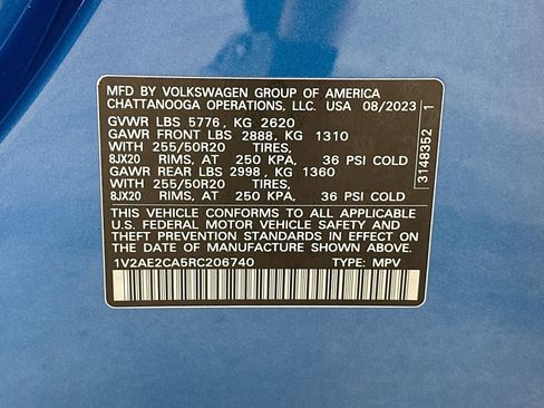 Certified 2024 Volkswagen Atlas Cross Sport SEL R-Line AWD/4WD image 47