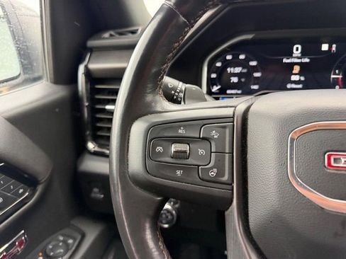 Used 2022 GMC Sierra 1500 AT4 w/ AT4 Premium Package AWD/4WD image 9