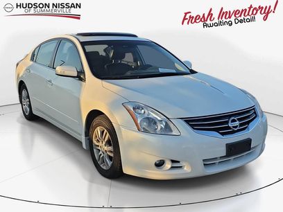 Used 2010 Nissan Altima 2.5 SL w/ Technology Pkg