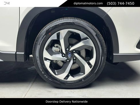 Used 2024 Subaru Forester Touring image 37