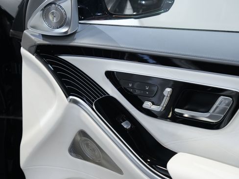 Used 2022 Mercedes-Benz Maybach S 580 4MATIC image 26