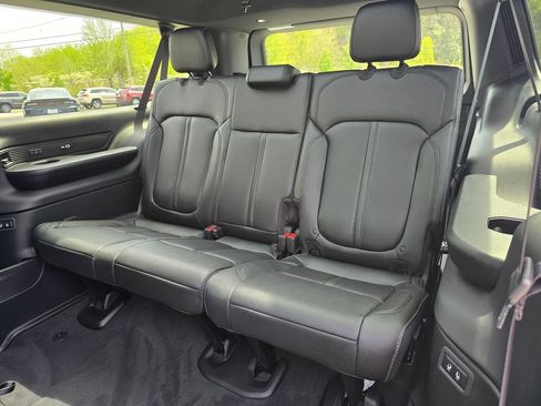 New 2026 Jeep Grand Wagoneer L Limited w/ Premium Group II AWD/4WD image 12