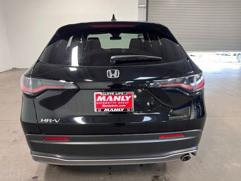 Used 2025 Honda HR-V Sport image 4