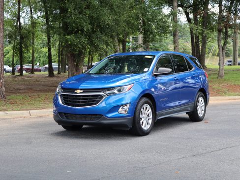 Used 2019 Chevrolet Equinox LS FWD image 5
