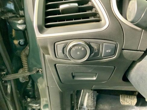 Used 2015 Ford Edge SEL w/ Equipment Group 201A image 22