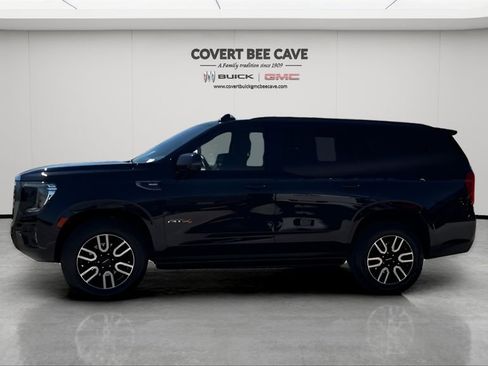 Used 2023 GMC Yukon AT4 w/ AT4 Premium Package image 5
