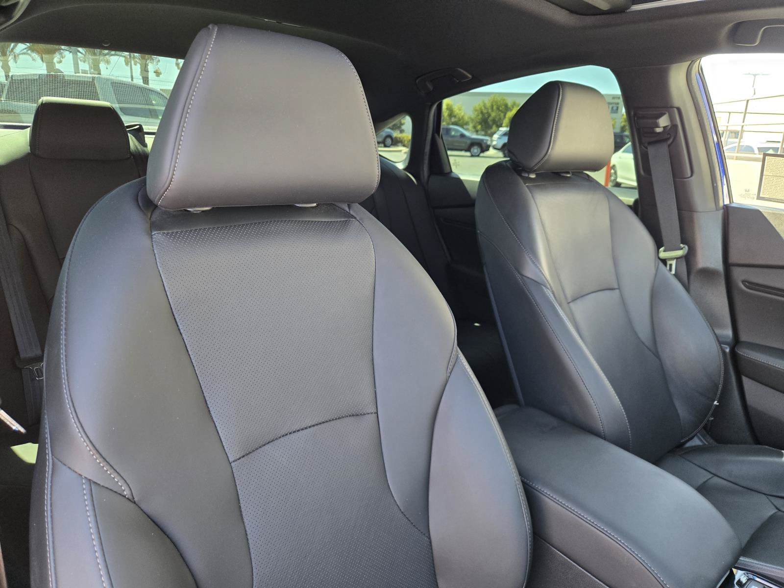 Used 2025 Honda Accord Sport image 32