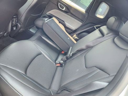 New 2025 Jeep Compass Latitude image 7