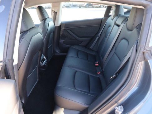 Used 2020 Tesla Model 3 Long Range image 10