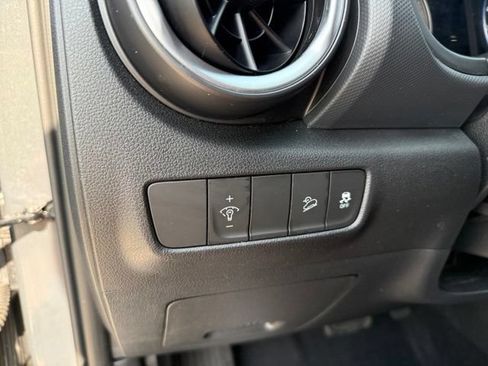 Certified 2023 Hyundai Kona SEL AWD/4WD image 20