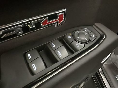 Used 2022 GMC Sierra 1500 AT4 w/ AT4 Premium Package AWD/4WD image 11