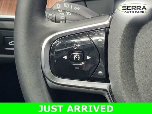 Used 2024 Volvo XC60 B5 Ultimate AWD/4WD image 26
