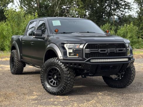 Used 2017 Ford F150 Raptor w/ Equipment Group 802A Luxury AWD/4WD image 50