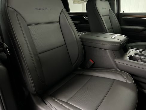 New 2025 GMC Sierra 2500 Denali w/ Denali Reserve Package AWD/4WD image 65