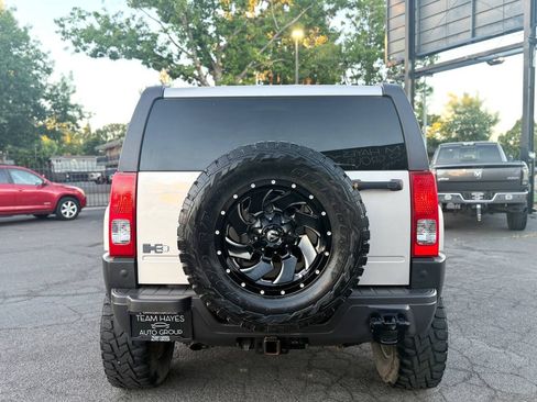 Used 2007 HUMMER H3 AWD/4WD image 4