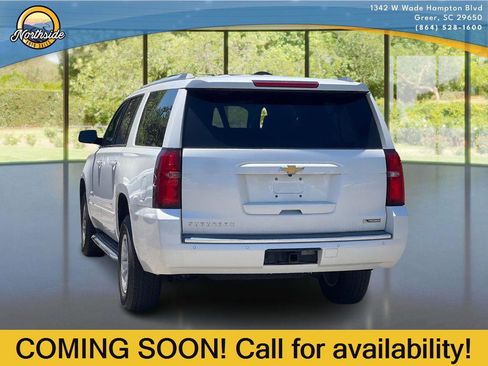 Used 2018 Chevrolet Suburban Premier AWD/4WD image 3