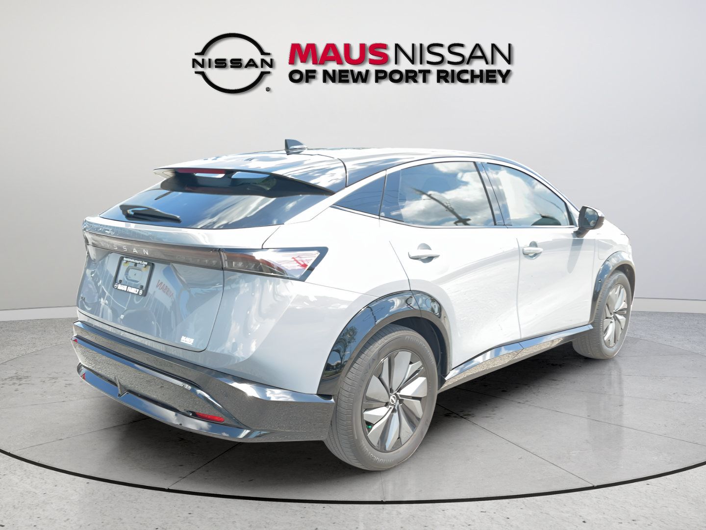 Certified 2025 Nissan Ariya FWD image 17