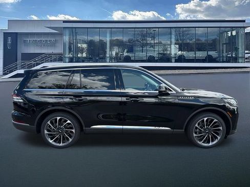 New 2027 Lincoln Aviator Reserve AWD/4WD image 9