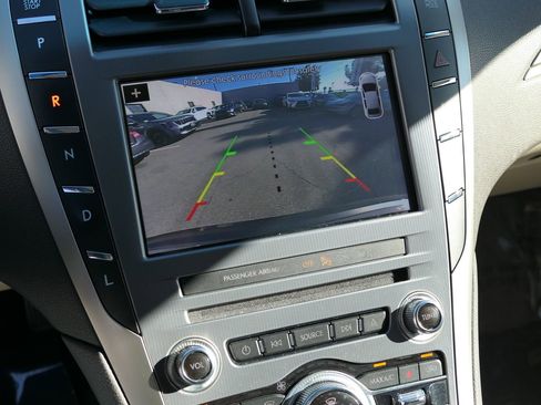 Used 2017 Lincoln MKZ Reserve w/ Technology Package image 19