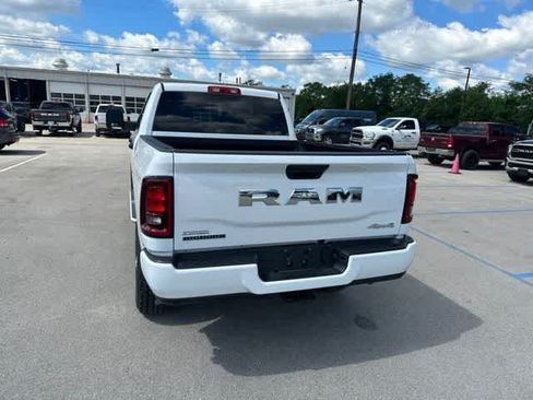 Used 2025 RAM 2500 Big Horn AWD/4WD image 20