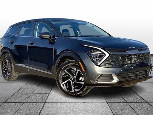 Certified 2025 Kia Sportage LX image 2