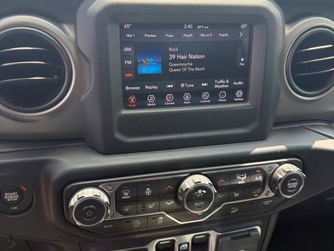 Used 2020 Jeep Wrangler Unlimited Sport S AWD/4WD image 19