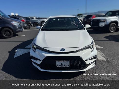Used 2024 Toyota Corolla SE FWD image 9