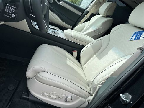 New 2026 Genesis GV80 2.5T Prestige image 9