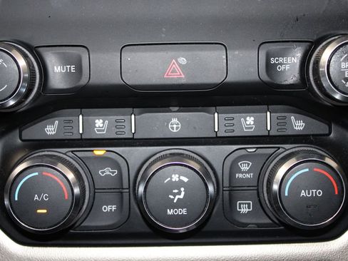 Used 2021 RAM 1500 Laramie RWD image 28