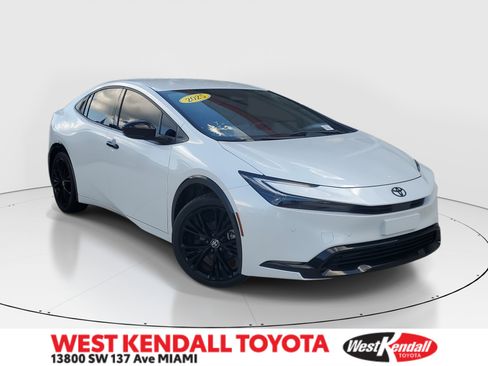 Certified 2025 Toyota Prius Limited image 1