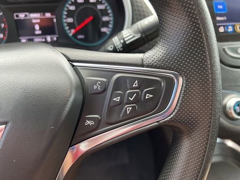 Used 2024 Chevrolet Malibu LT image 36