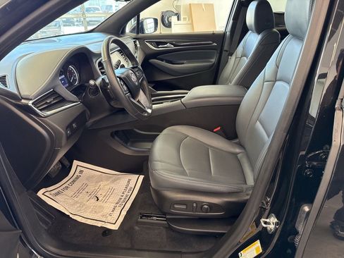 Used 2023 Buick Enclave Essence AWD/4WD image 22