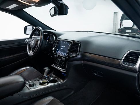 Used 2022 Jeep Grand Cherokee Laredo X image 26