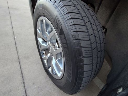 Used 2014 GMC Sierra 1500 SLT w/ SLT Crew Cab Value Package image 42