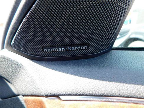 Used 2016 Mercedes-Benz E 350 4MATIC Sedan image 12