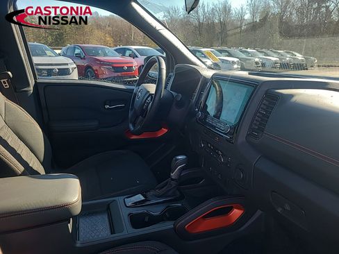 Used 2024 Nissan Frontier Pro-X w/ Technology Package image 23