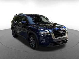 Used 2025 Nissan Pathfinder SV video 1