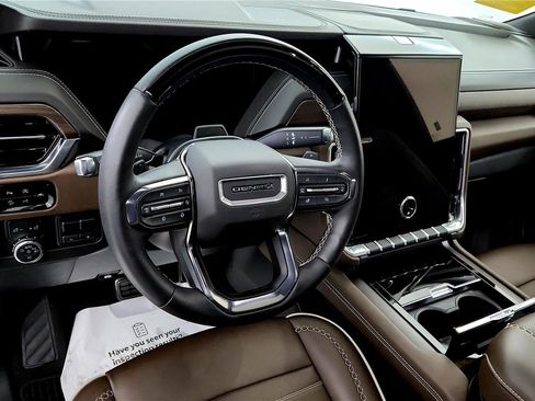 Used 2025 GMC Yukon Denali Ultimate image 23