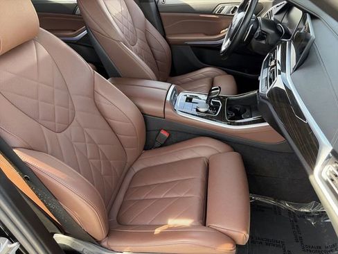 Used 2023 BMW X5 sDrive40i w/ Climate Comfort Package image 11