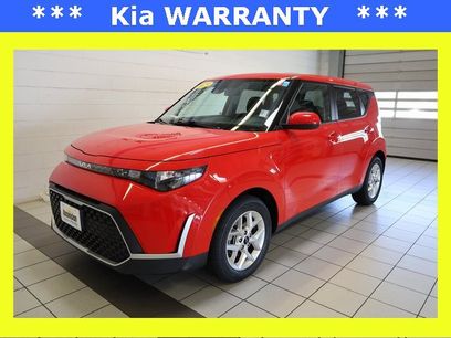 Used 2023 Kia Soul LX w/ Option Group 015