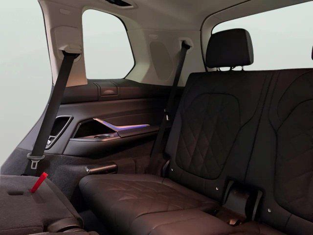 Used 2026 BMW X7 xDrive40i w/ Premium Package AWD/4WD image 61