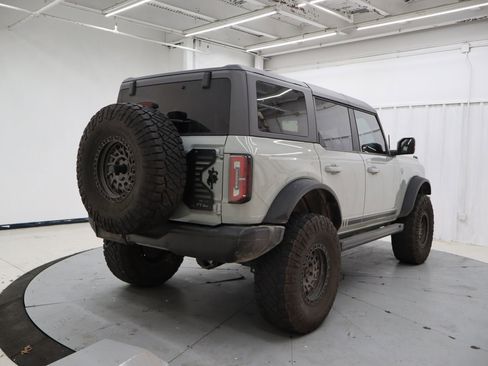 Used 2021 Ford Bronco First Edition image 4