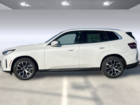 Used 2026 BMW X3 xDrive30i w/ Premium Package AWD/4WD image 2