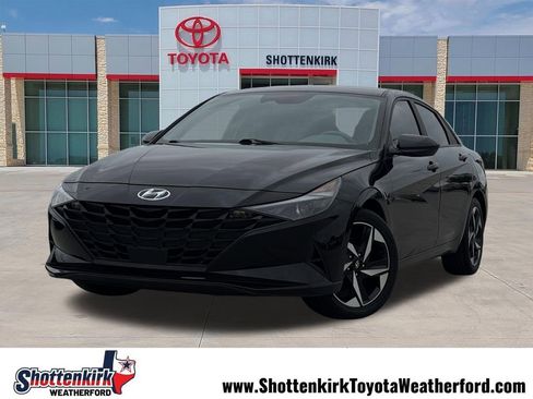 Used 2023 Hyundai Elantra SEL w/ Convenience Package FWD image 1