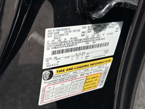 Certified 2020 Ford Expedition XLT w/ Black Accent Package AWD/4WD image 15