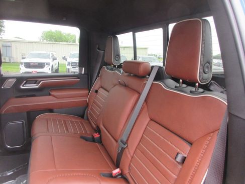 New 2026 GMC Sierra 3500 Denali Ultimate AWD/4WD image 14