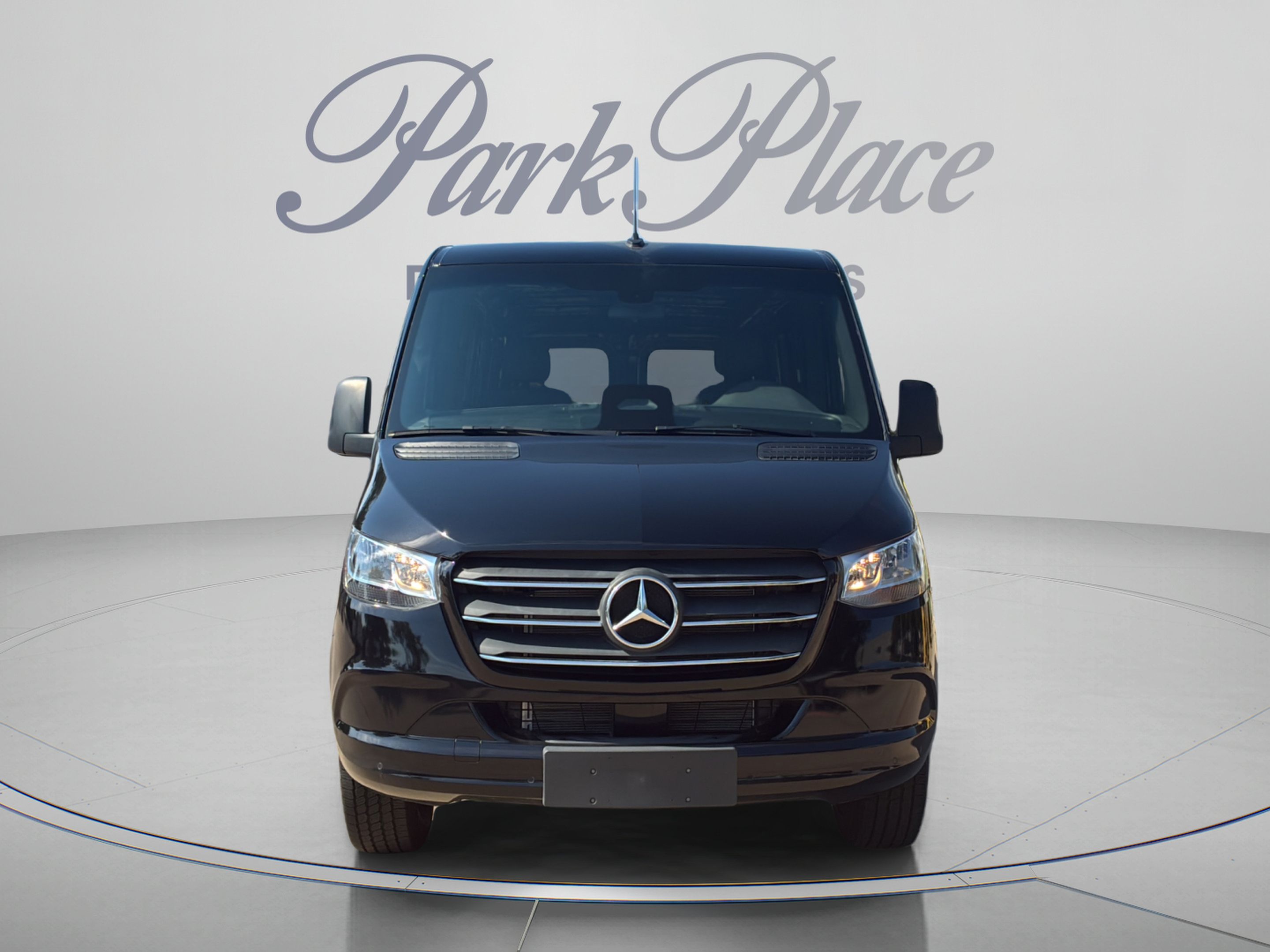 Used 2025 Mercedes-Benz Sprinter 2500 image 8