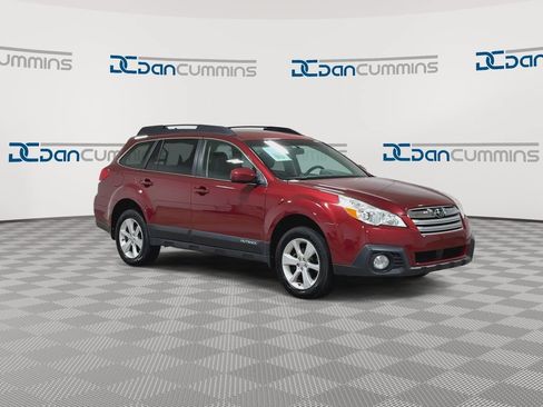 Used 2014 Subaru Outback 2.5i Premium AWD/4WD image 2