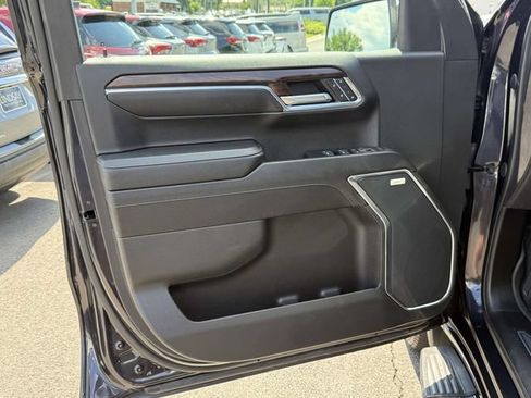 Certified 2023 GMC Sierra 1500 SLT w/ SLT Premium Plus Package AWD/4WD image 9